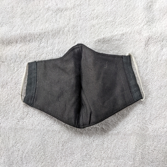 Handmade pocket filter embroidered face mask - Picture 3 of 4